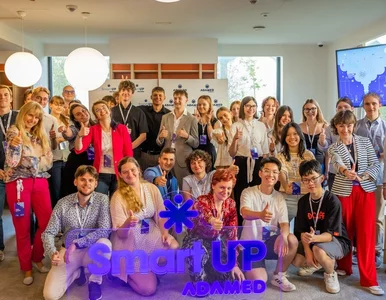 Miniatura: AI, roboty i terapia genowa. Młodzi...