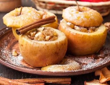 Miniatura: Jesienią piekę prościutkie jabłka z dwoma...