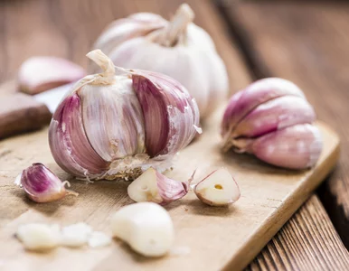 Miniatura: Ten błąd sprawia, że czosnek traci moc....