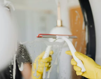 Miniatura: Wyciśnij, nałóż cienką warstwę i...