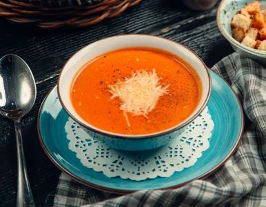 Miniatura: Rosół czy pomidorowa? Dietetyk wskazał, co...