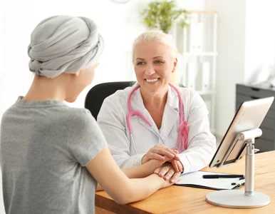 Miniatura: Nowa era polskiej onkologii. „Polska...