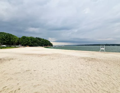 Miniatura: Wcale nie nad Bałtykiem. Plaża z...