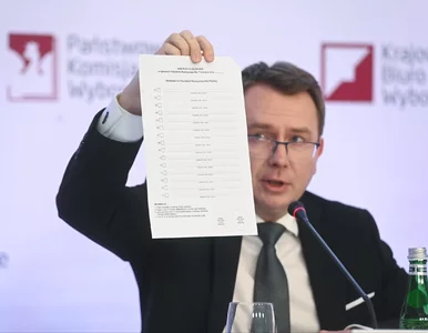 Miniatura: Dlaczego karty do głosowania mają ucięty...