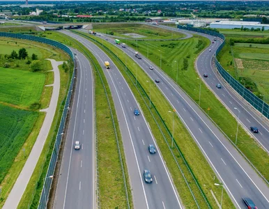Miniatura: Ruszają pierwsze prace przy rozbudowie A2....