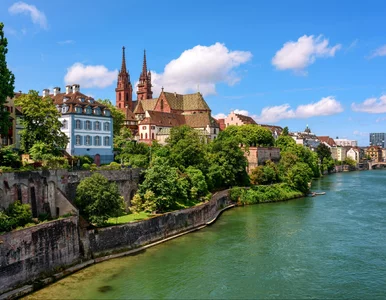 Miniatura: Jeden lot i trzy kraje w zasięgu ręki....