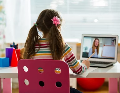 Miniatura: Rodzice zapłacą za decyzję MEN?...