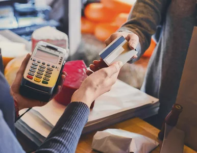 Miniatura: Zaskakujące priorytety finansowe Polaków....
