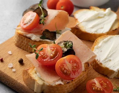 Miniatura: Masło na kanapkach to przeżytek. Ekspertka...