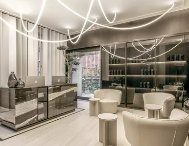 Miniatura: LUMĒCARE: nowy wymiar troski o skórę