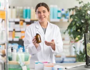 Miniatura: Popularny syrop znika z aptek w całej...