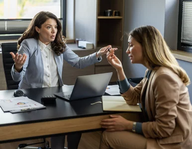 Miniatura: Za to hejtuje się kobiety w miejscu pracy....