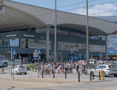 Miniatura: Skandal na Dworcu Centralnym. Chodzili w...