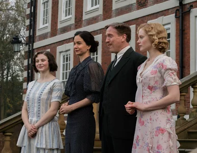 Miniatura: Zwiastun „Wujowego dworu” rozkłada na...