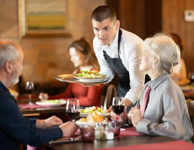 Miniatura: Zanim zamówisz w restauracji, sprawdź to w...