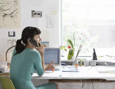 Miniatura: Fala powrotów do biur minęła. Firmy...