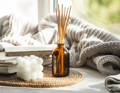 Miniatura: Wsyp 2 łyżki i postaw w sypialni. Zapach?...