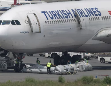 Miniatura: Zapalił się samolot Turkish Airlines....