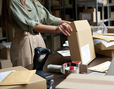 Miniatura: Logistyka w e-commerce: jak optymalizować...