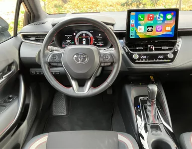 Miniatura: Toyota zaorała konkurencję. Rozchodzi się...