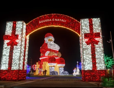 Miniatura: Większego Mikołaja na świecie nie...