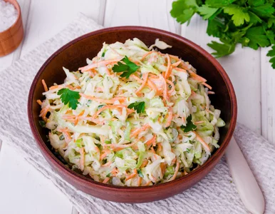 Miniatura: Do tej surówki dorzucam coś jeszcze. Nagle...