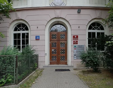 Miniatura: Policja weszła do siedziby KRS