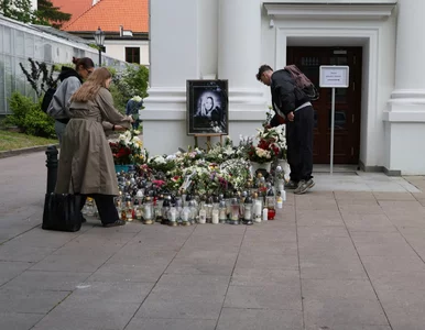 Miniatura: Sekcja zwłok pracownicy UW trwała 7...