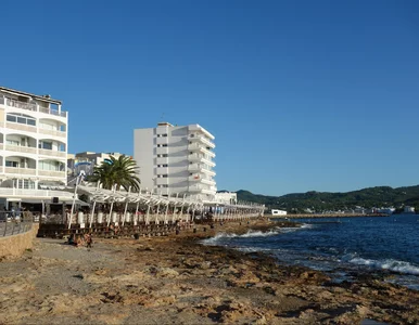 Miniatura: Zmiany na hiszpańskiej wyspie. Liczba...