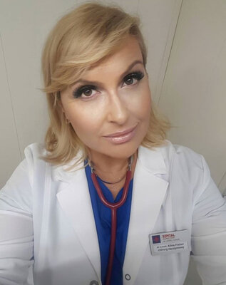 Miniatura: 49-letnia Katarzyna Skrzynecka, aktorka,...