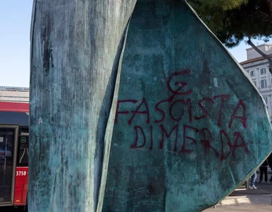 Miniatura: Profanacja pomnika papieża Polaka....