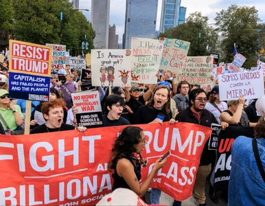 Miniatura: Miliony przeciwników Trumpa na ulicach w...