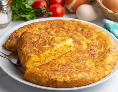 Miniatura: Gdy lodówka świeci pustkami, biorę jajka i...