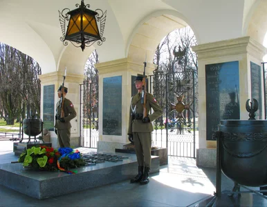 Miniatura: Incydent przy Grobie Nieznanego Żołnierza....