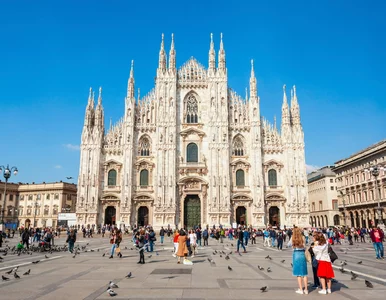 Miniatura: Stolica włoskiej elegancji z LOT. Mediolan...