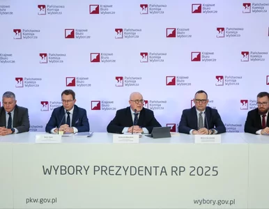 Miniatura: Wybory prezydenckie. PKW podało pierwsze...