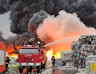 Miniatura: Kraśnik walczy z gigantycznym pożarem....