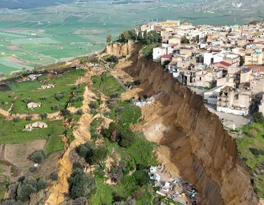 Miniatura: „Sytuacja jest tragiczna”. Włoskie...