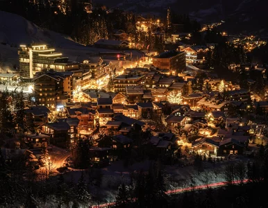 Miniatura: Spłonął hotel w słynnym kurorcie. Ogień...