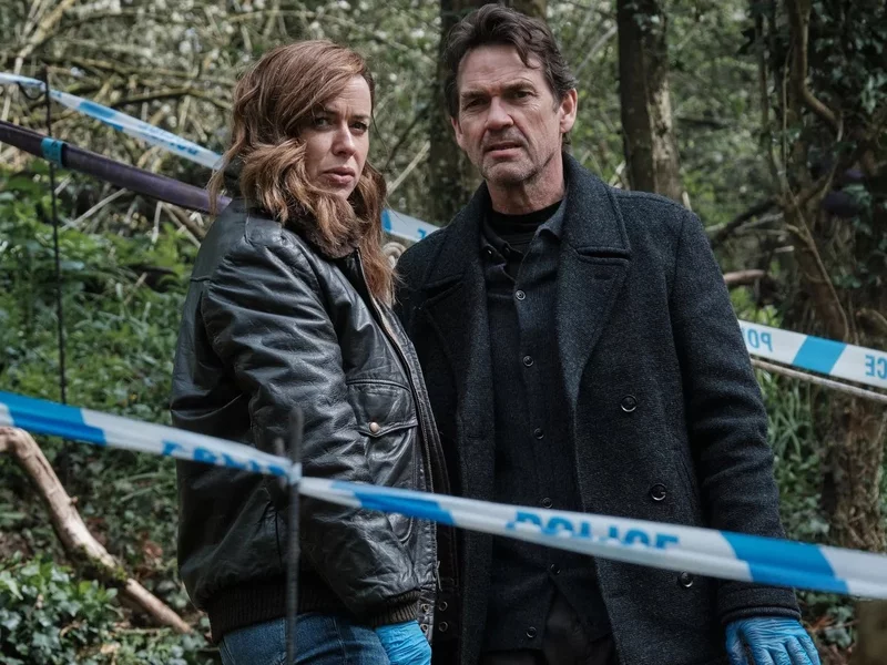 Najlepsze brytyjskie seriale 2025 roku. Wyróżniamy 30 tytułów