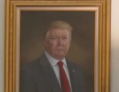 Miniatura: Trump chce usunięcia własnego portretu....