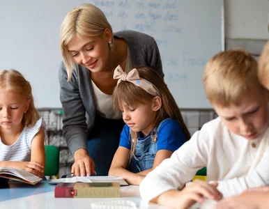 Miniatura: Nauczyciele grzmią po decyzji MEN. „Prawo...