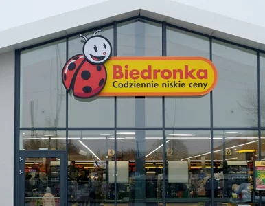 Miniatura: W Biedronce znów zamieszanie przy półkach....