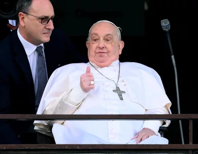 Miniatura: Papież Franciszek wraca do Watykanu....