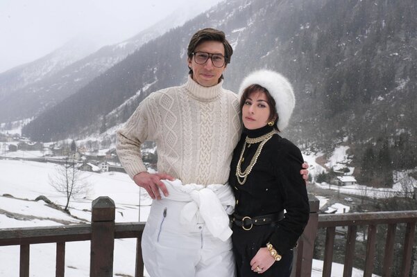 Miniatura: Lady Gaga i Adam Driver na fotkach z planu...