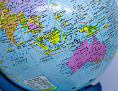 Miniatura: Mapa świata do poprawki? Ósmy kontynent...