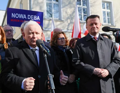 Miniatura: Kaczyński grzmi przed prokuraturą....