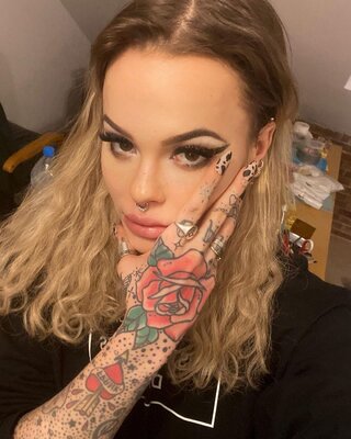 Miniatura: Wnuczka Leszka Millera podbija Instagram