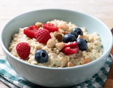 Miniatura: Owsianka na kolację? Ekspert mówi jasno,...