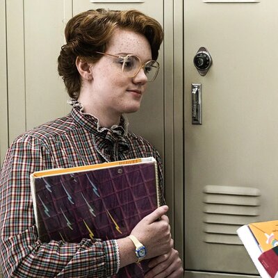 Miniatura: Zagrała Barb w serialu „Stranger Things”....